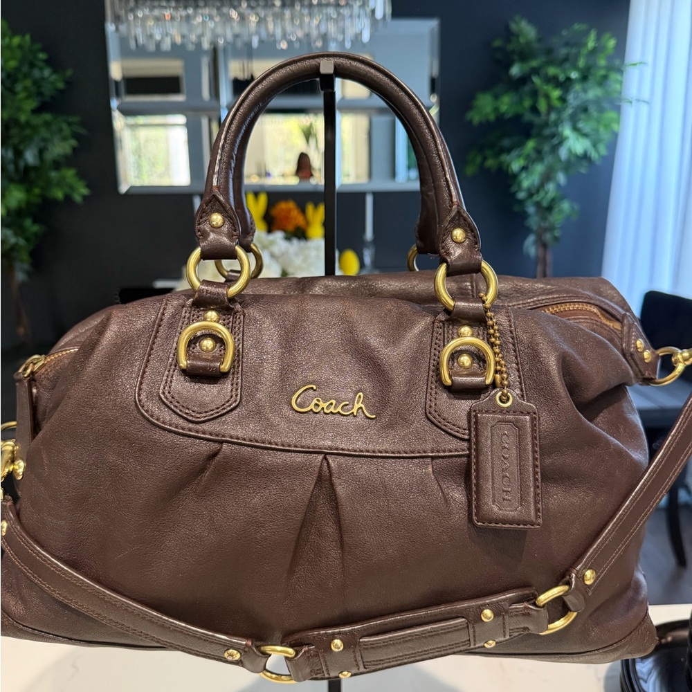 Coach Ashley in Dark Brown Leather Satchel with Gold Hardware - Picture 11 of 11